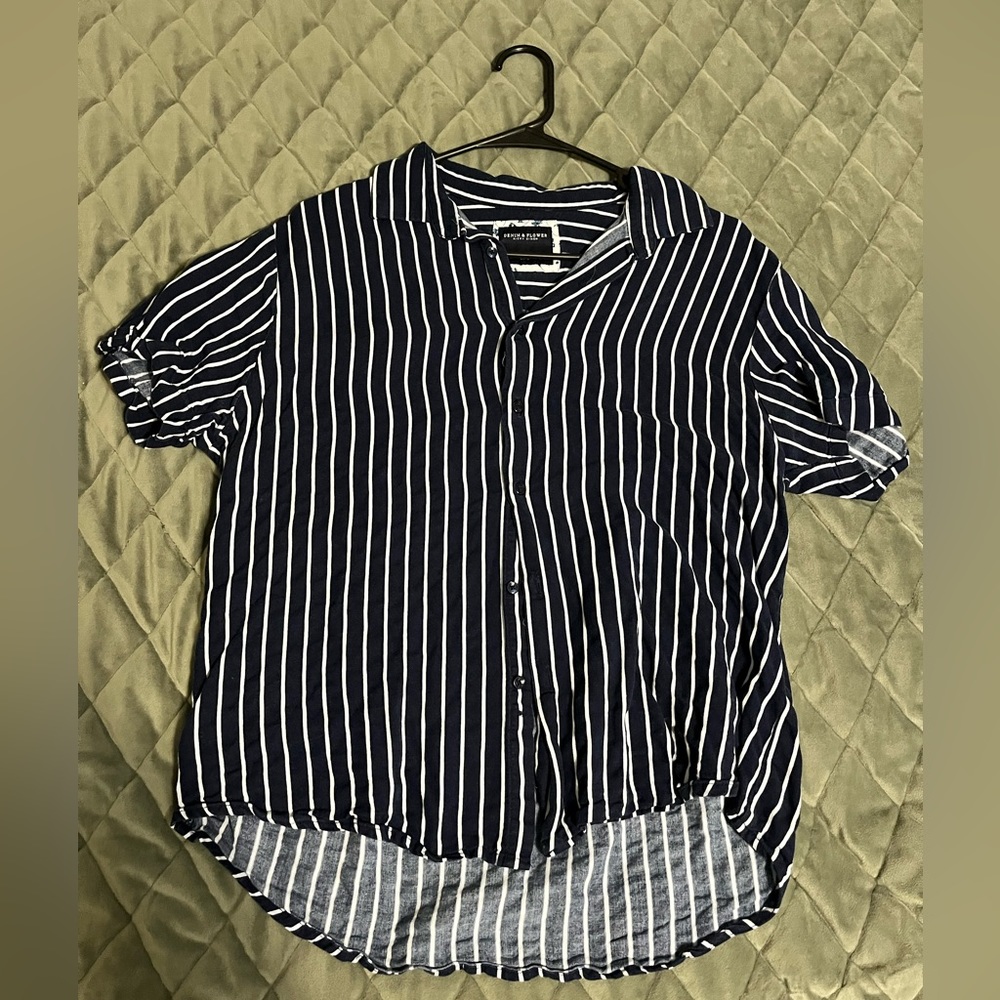Short sleeve shirt